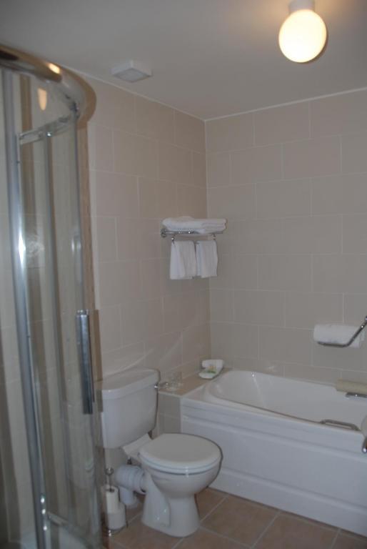 All The Twos Lodge Clifden Extérieur photo