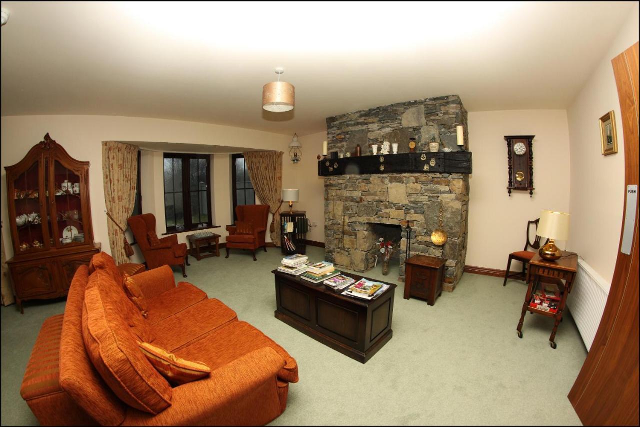 All The Twos Lodge Clifden Extérieur photo